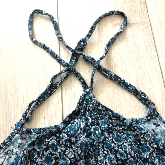 American Eagle Outfitters Floral Print Cross Back Summer Top in Black & Blue - Picture 5 of 8